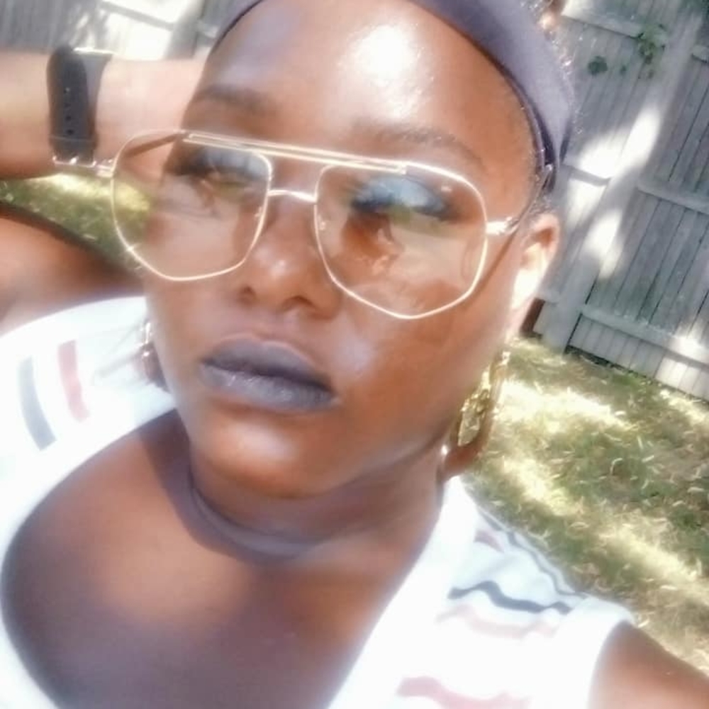 Meet your Posher, Remy